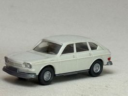 GB1- Wiking VW 411 weiss