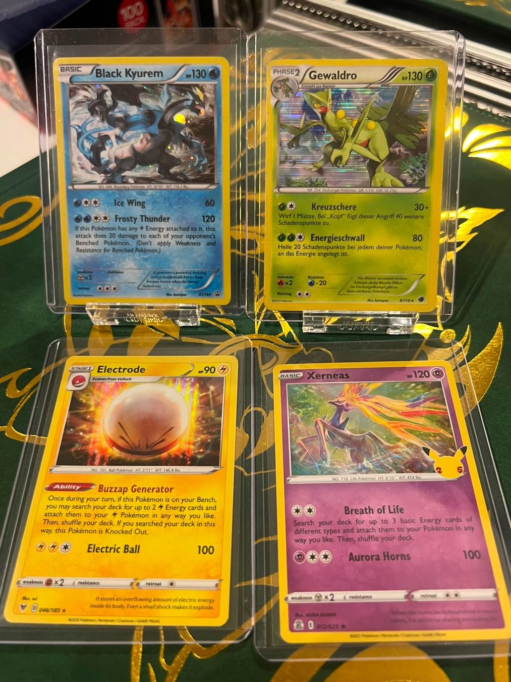 Pokémon Sammelbilder & Trading cards: Pokemon Kyruem & Gewaldro & Electrode & Xernas DE & EN – Gebraucht aus Münsingen von wuerschwein