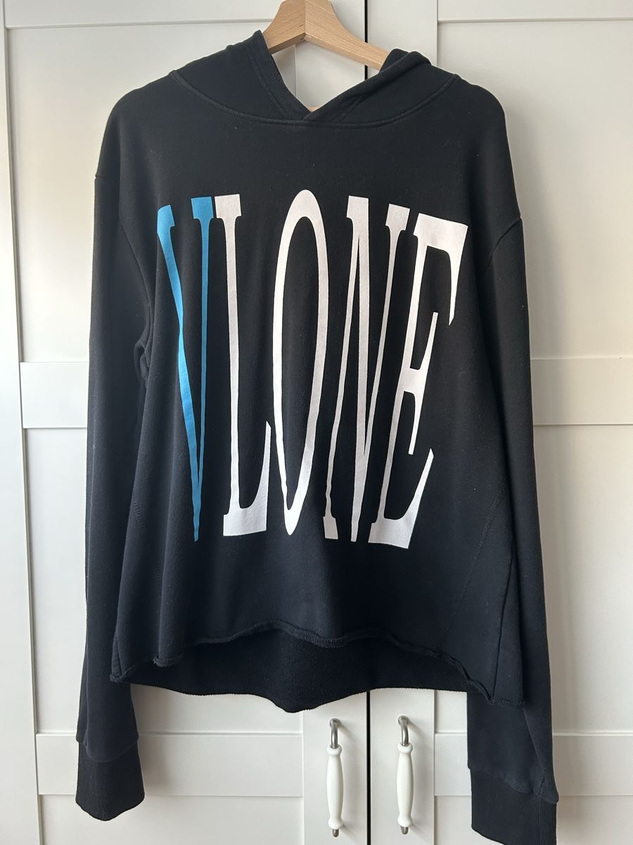 Vlone Maglioni & Felpe: Vlone Hoodie – Usato da Rotkreuz venduto da noah_02