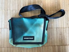 FREITAG F11 LASSIE Messenger Bag, petrol/mint