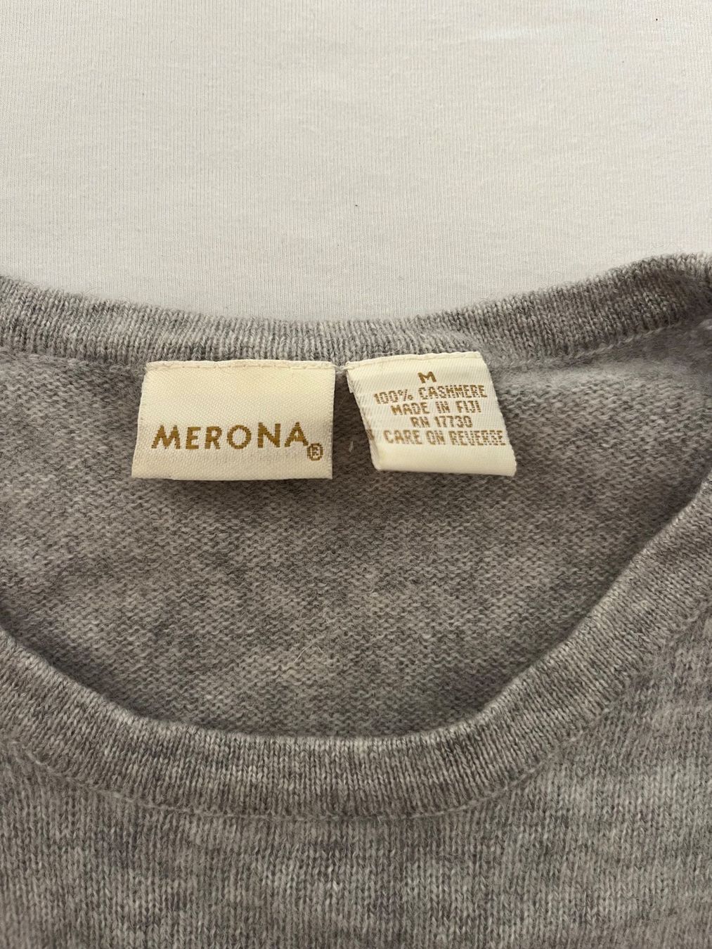 T-Shirts: Cashmere T-Shirt – Gebraucht aus Thun von saeru28 1