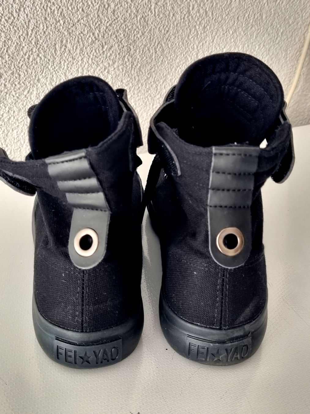 Scarpe da uomo: Sneakers Converse Gr.37 – Nuovo (secondo la descrizione) da Balgach venduto da priska2885 2