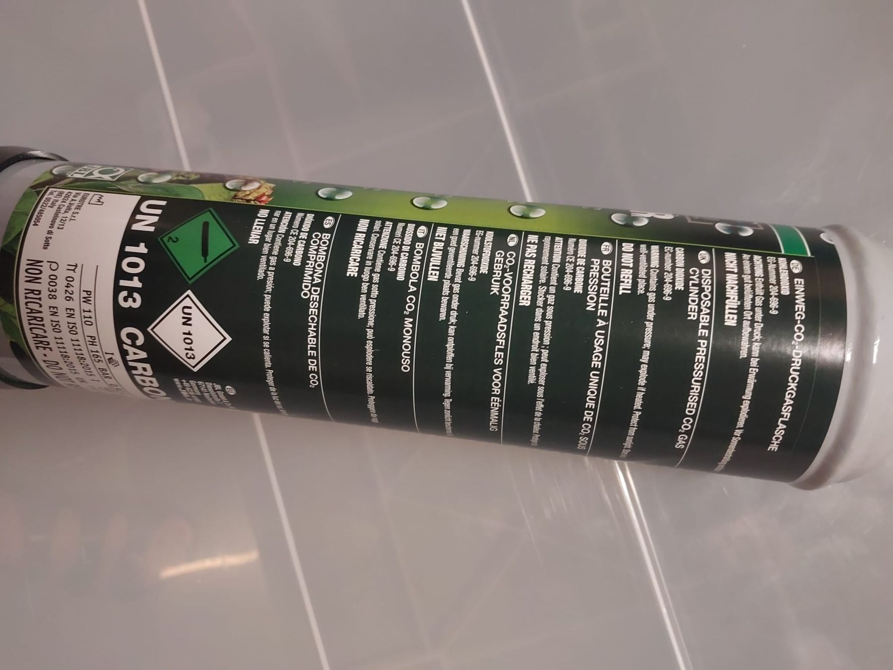 Autres fournitures industrielles: Cylinder 500 co2 – Neuf avec emballage d'origine à Luzern par Rohwy 5