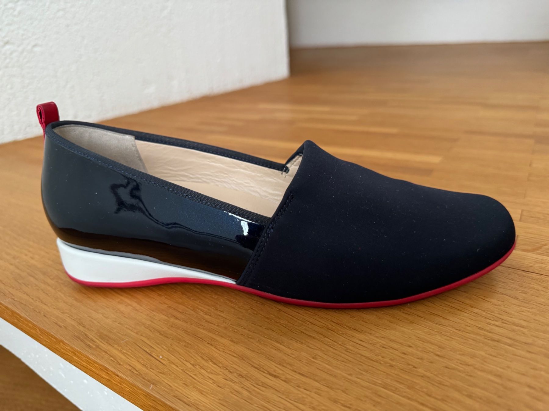Damenschuhe: Halbschuh Leder / Stoff über dem Rist – Gebraucht aus Stein AG von heg_n29h 1