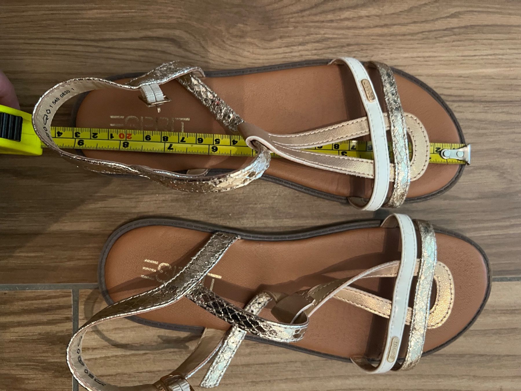 Scarpe per ragazze: Sandalen für Mädchen Gr35 – Usato da Hinwil venduto da jua_t8vd 5