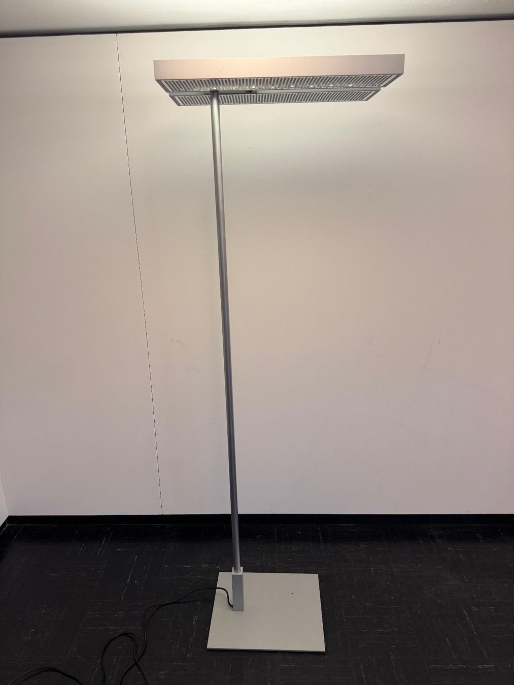Regent Lampade: Stehlampe Leuchtstofflampe Regent Level – Usato da Horw venduto da emysk7
