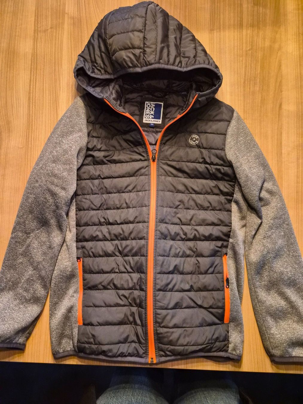Jack & Jones Vestes & Manteaux: Kindersoftshelljacke Jack&Jones Gr. 152 – D'occasion à Schötz par Nico040