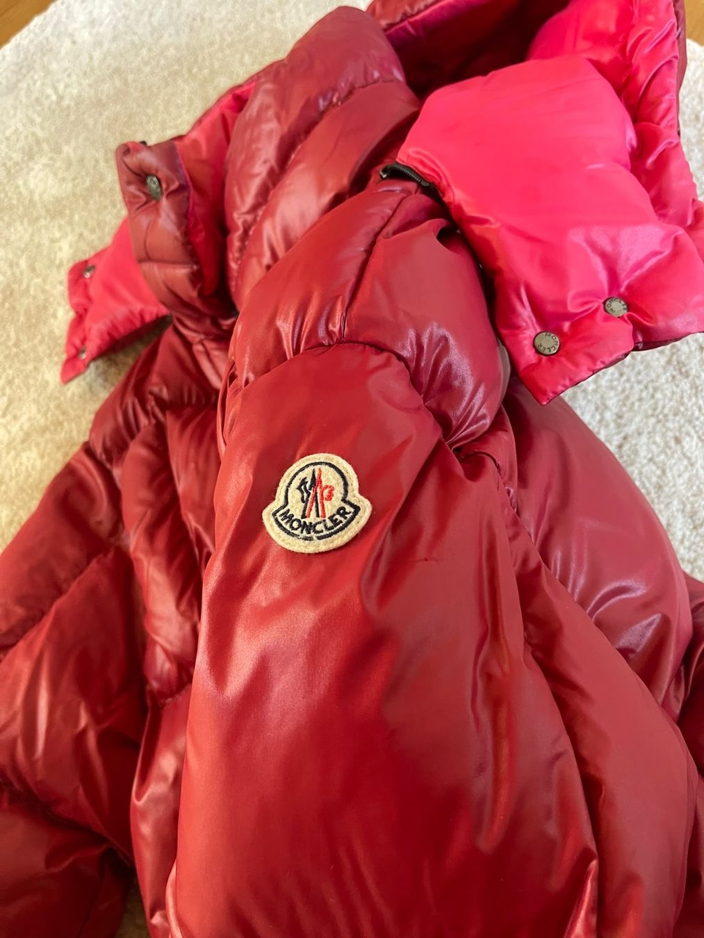 Moncler Jacken: Moncler Jacke rot – Neu (gemäss Beschreibung) aus Kirchberg SG von ani_xq65 1