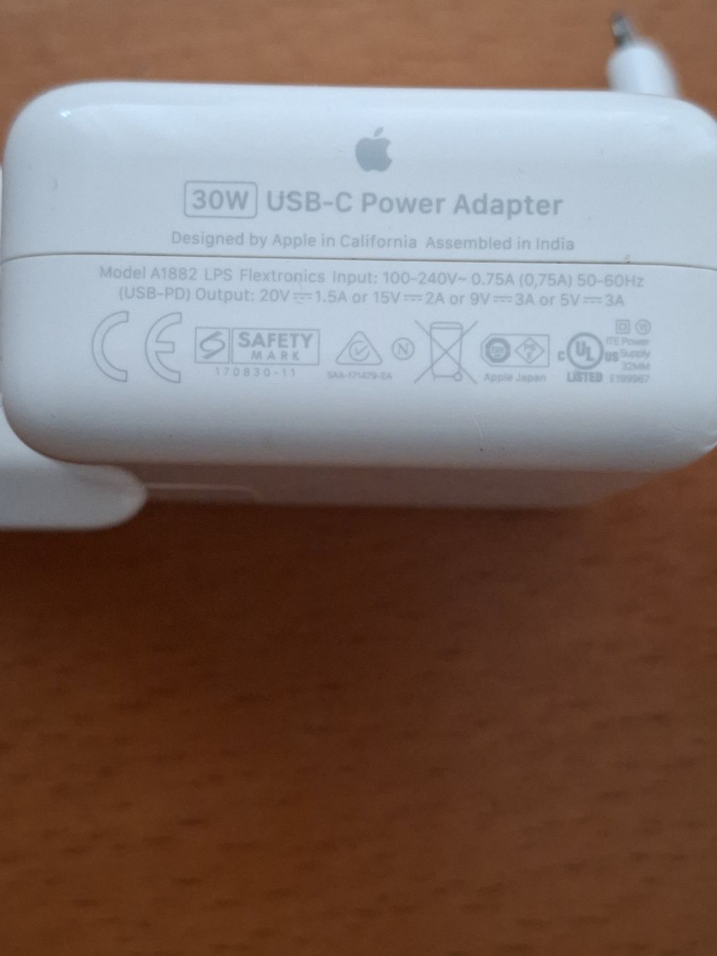 Apple Caricabatterie: Apple 30W USB-C Power Adapter with Cable – Usato da Uster venduto da mak_mw2n
