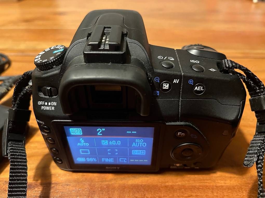 Sony Fotocamera: Sony a200 DSLR-A200 Body – Usato da Dübendorf venduto da CoJo 2