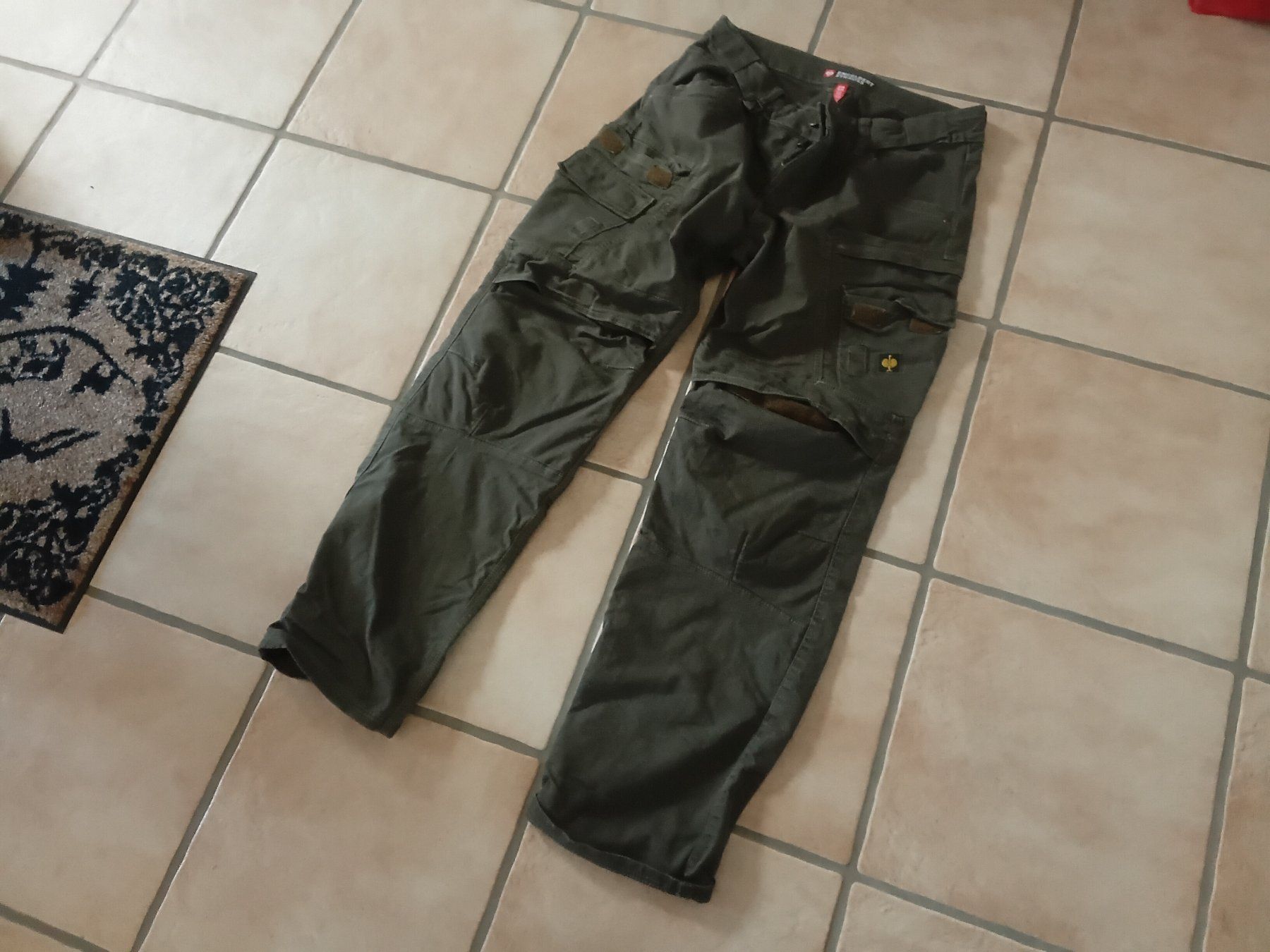 Engelbert Strauss Jeans: Engelbert Strauss Cargojeans vintage oliv Gr. 52 – Usato da Riniken venduto da Kandergrund86