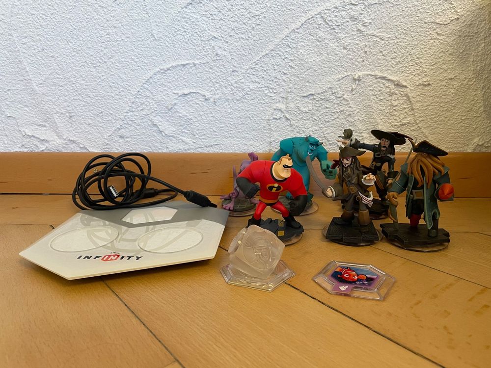 Diverses Disney Infinity Material (Portal + Figuren) | Kaufen auf Ricardo