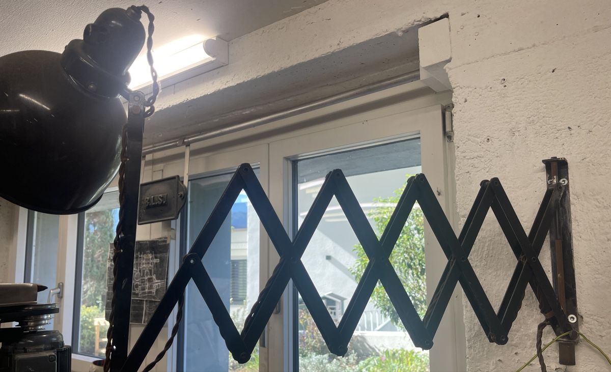 Lampade: Antike Scherenlampe zu verkaufen – Usato da Heimberg venduto da Laba0