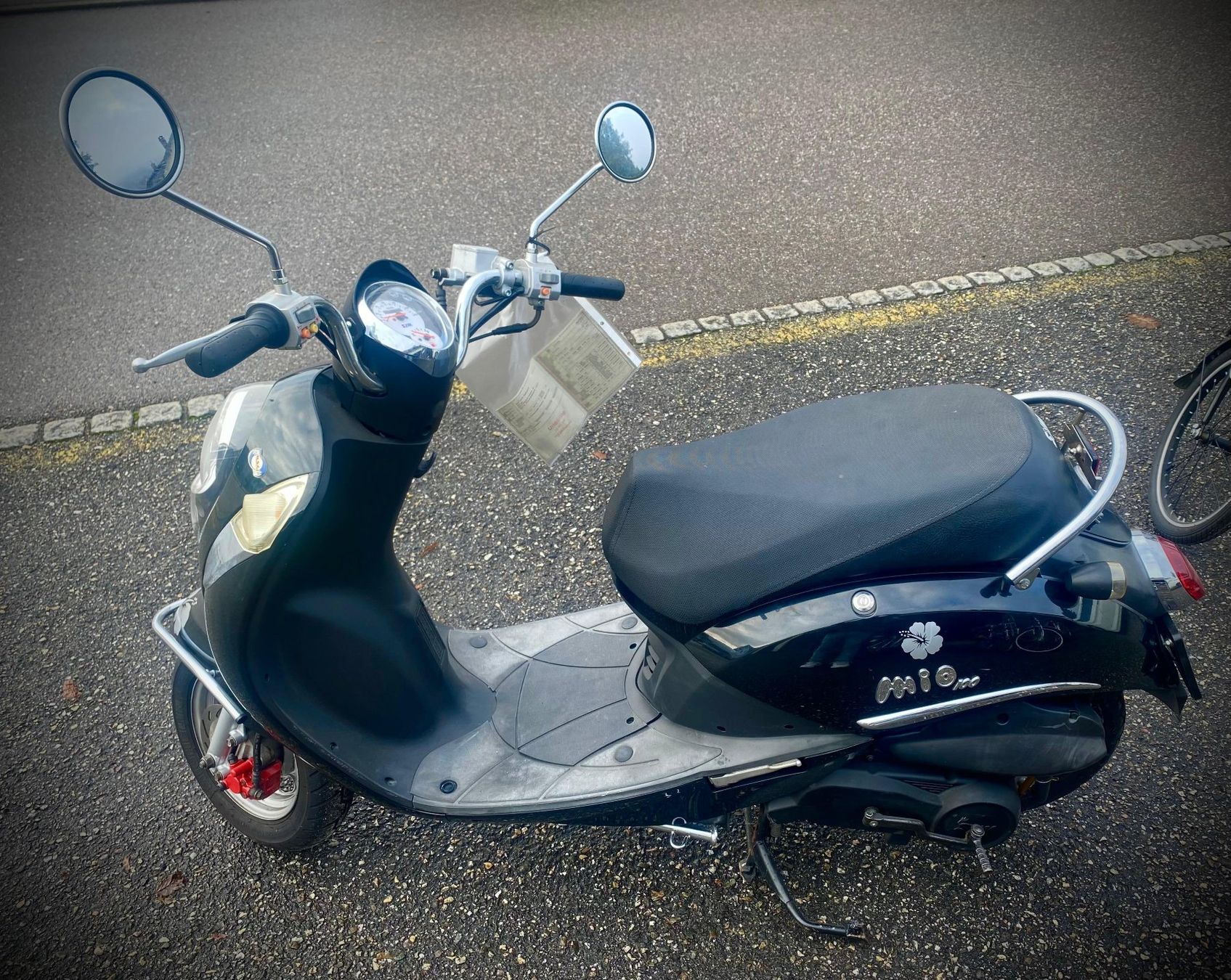 Sym Scooters: SYM Mio 100 roller Schwarz – D'occasion à Aarau Rohr par Salazaris 1