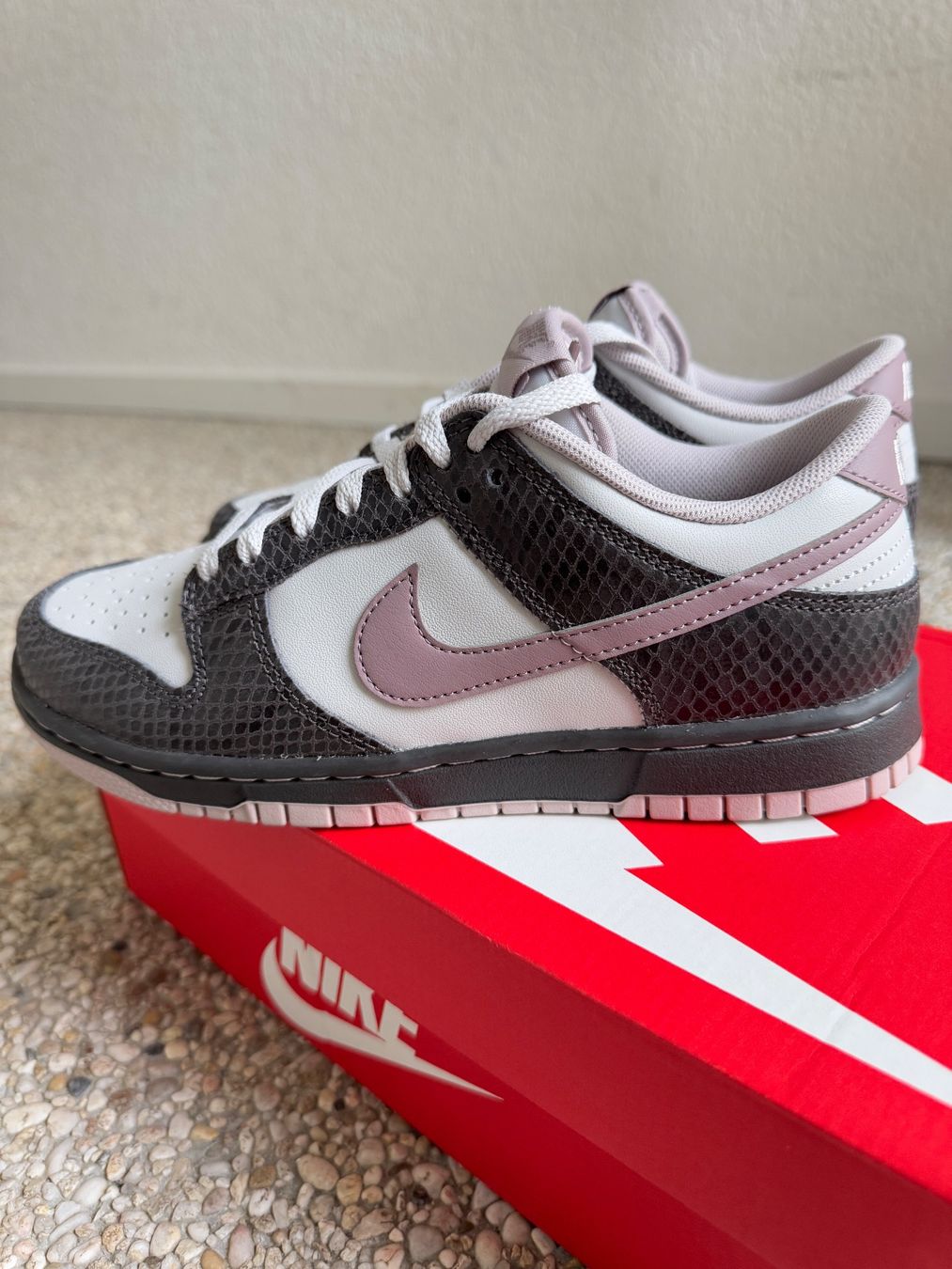 Nike Scarpe da uomo: Leder Nike Dunk Low, Top Zustand, Grösse 39 – Nuovo (secondo la descrizione) da Burgdorf venduto da ssv_9t9f