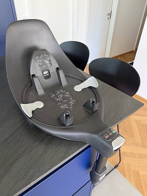 Cybex Seggiolini per auto: Cybex base Z2 avec siège Sirona T Plus – Usato da Perroy venduto da fri_7h65 1