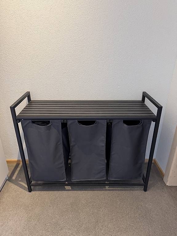 Paniers à linge: Wäschesammler/Wäschesack mit 3 Fächern – D'occasion à Grüsch par Fludome