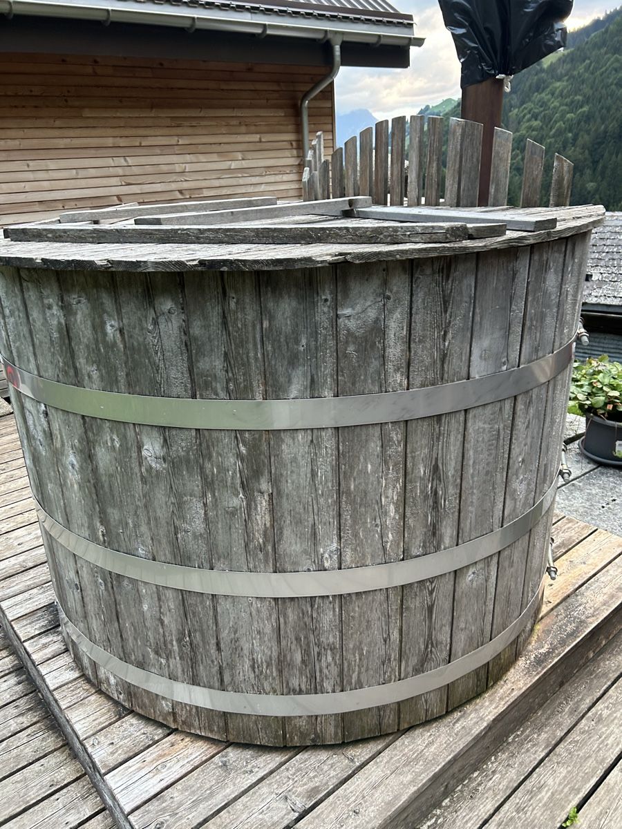 Whirlpool: Hot Pot Badefass – Usato da Erstfeld venduto da Auto21 2