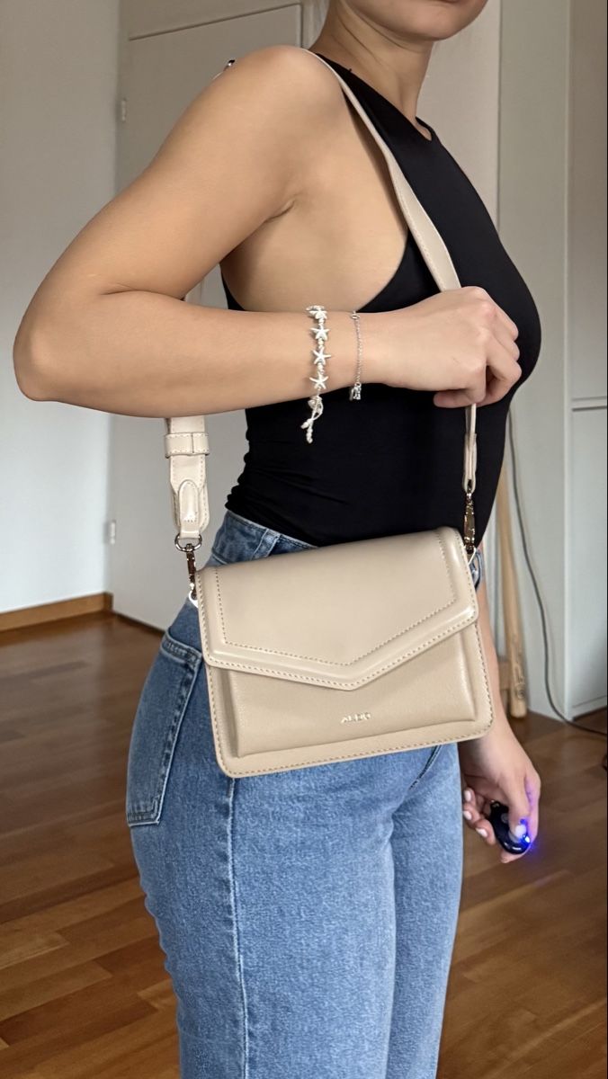 Aldo Borse da donna: Beige Aldo Bag – Nuovo (secondo la descrizione) da Zürich venduto da eli_t8nw
