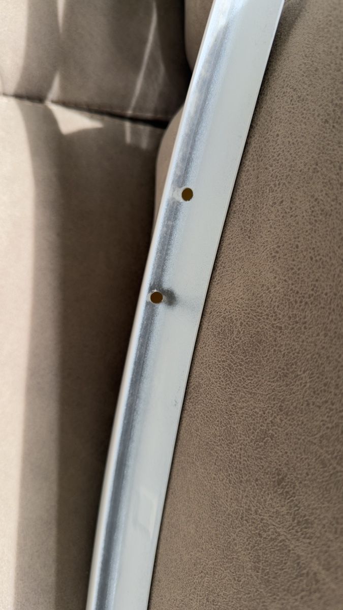 Tesla Alle Autoersatzteile: Tesla Model Y Heckspoiler Weiss, neu – Neu und originalverpackt aus Hünenberg See von bobby0102 5