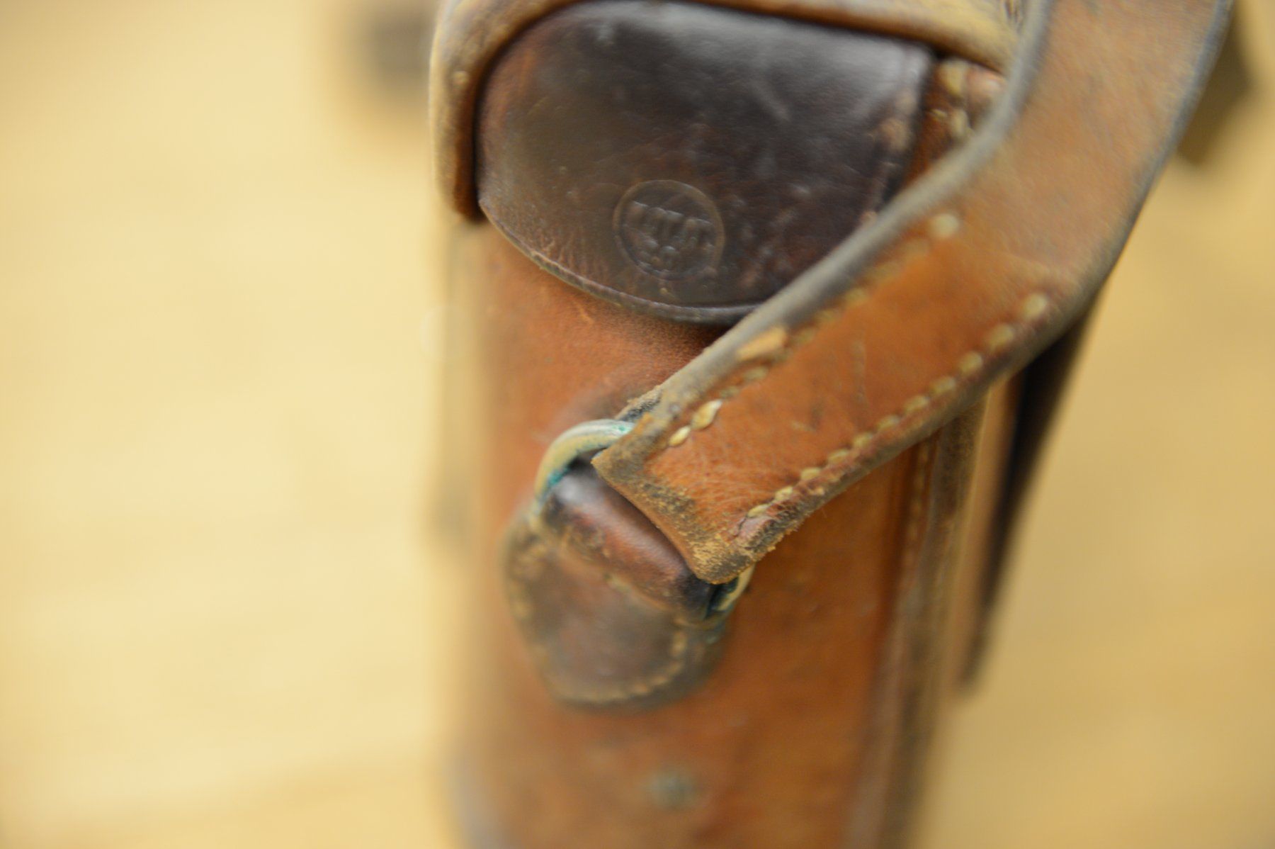 Borse: Schweizer Armee Leder Feldstecher Etui – Usato da Sachseln venduto da Smatsch54 4