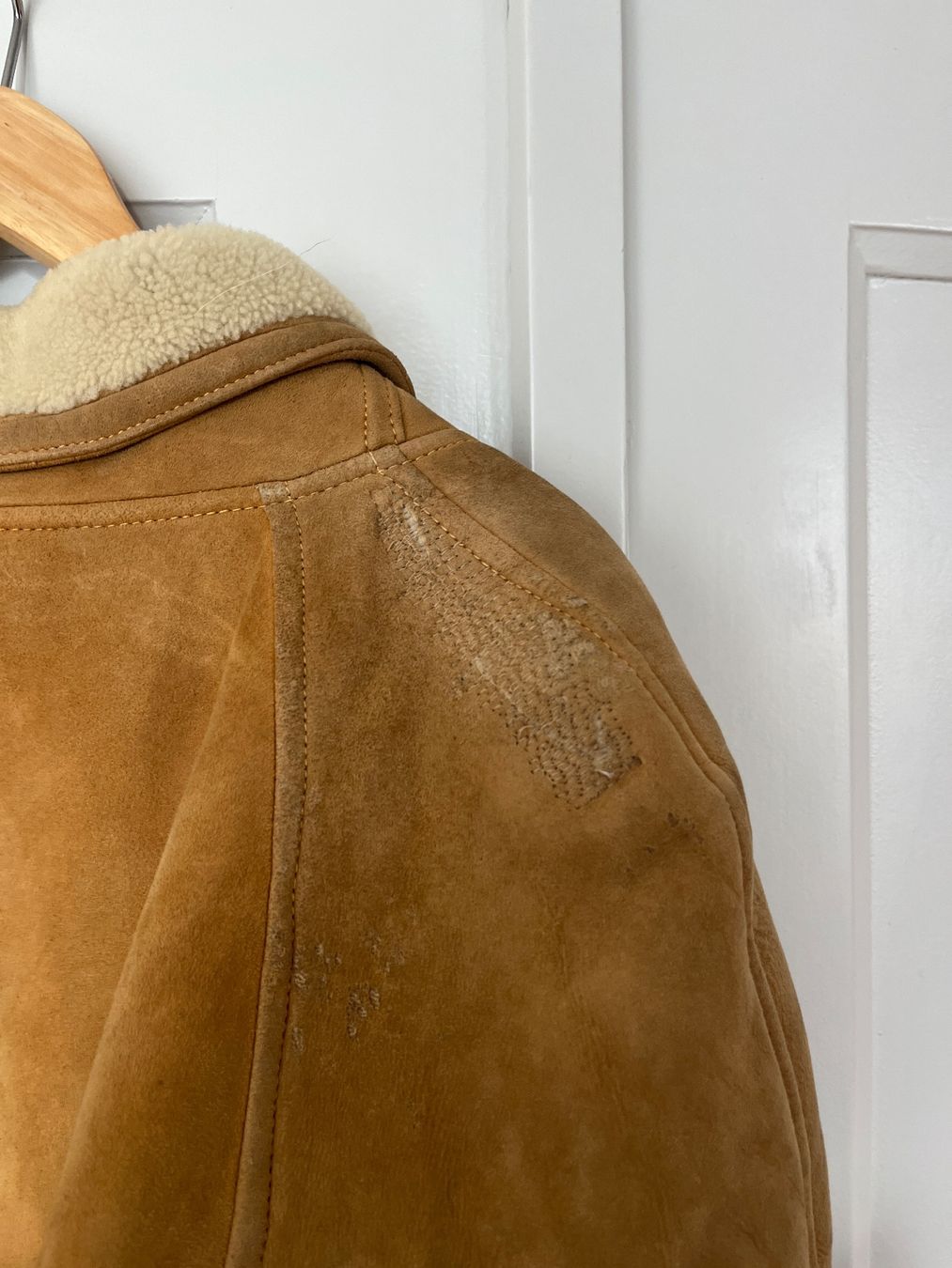 Jacken: Lammfelljacke hellbraun, kurz – Gebraucht aus Zürich von kel_kx2w 2
