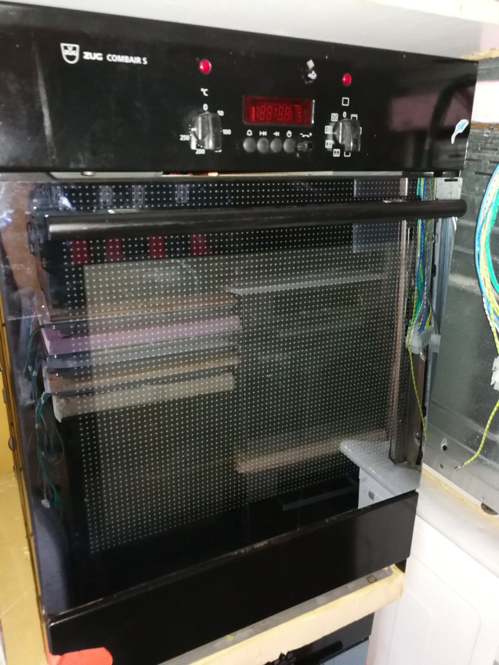 V-Zug Forni: Backofen V-ZUG COMBAIR S – Usato da Spreitenbach venduto da Space_X 1