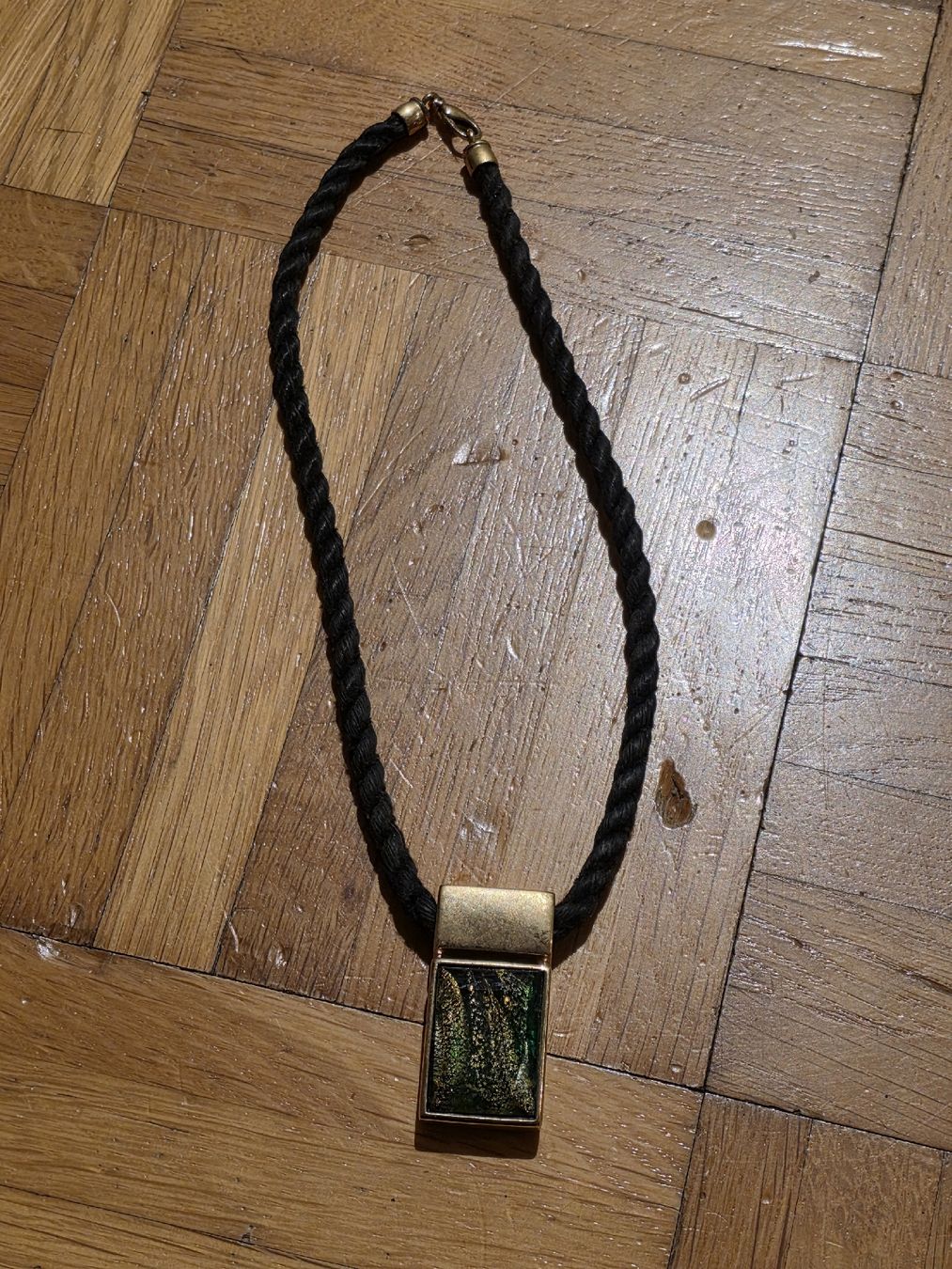 Catenine: Elegante Halskette mit Anhänger – Usato da Dorf venduto da Echo_Elements 1