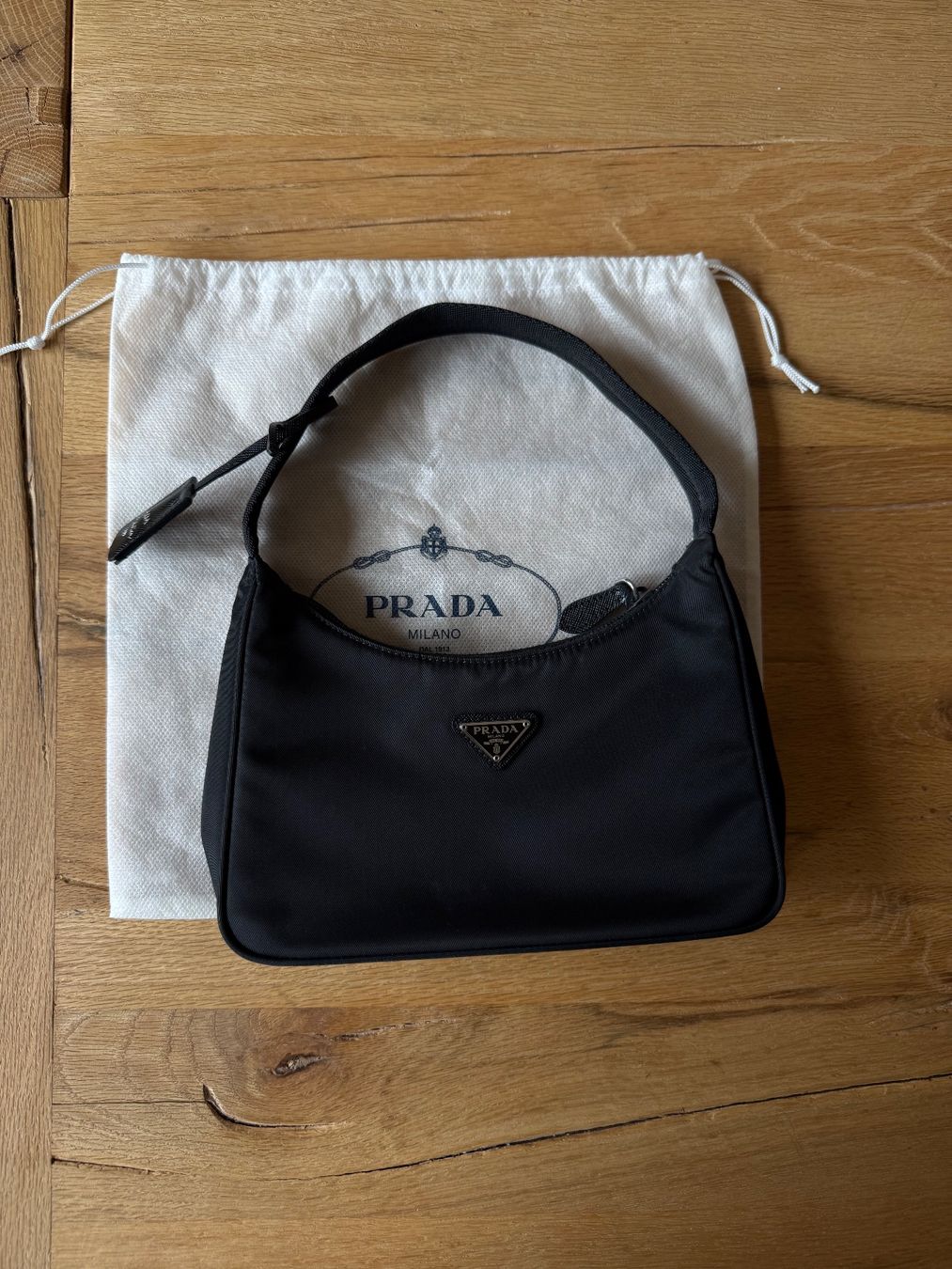 Prada Borse da donna: Prada Black Nylon Bag – Usato da Zürich venduto da Larazade