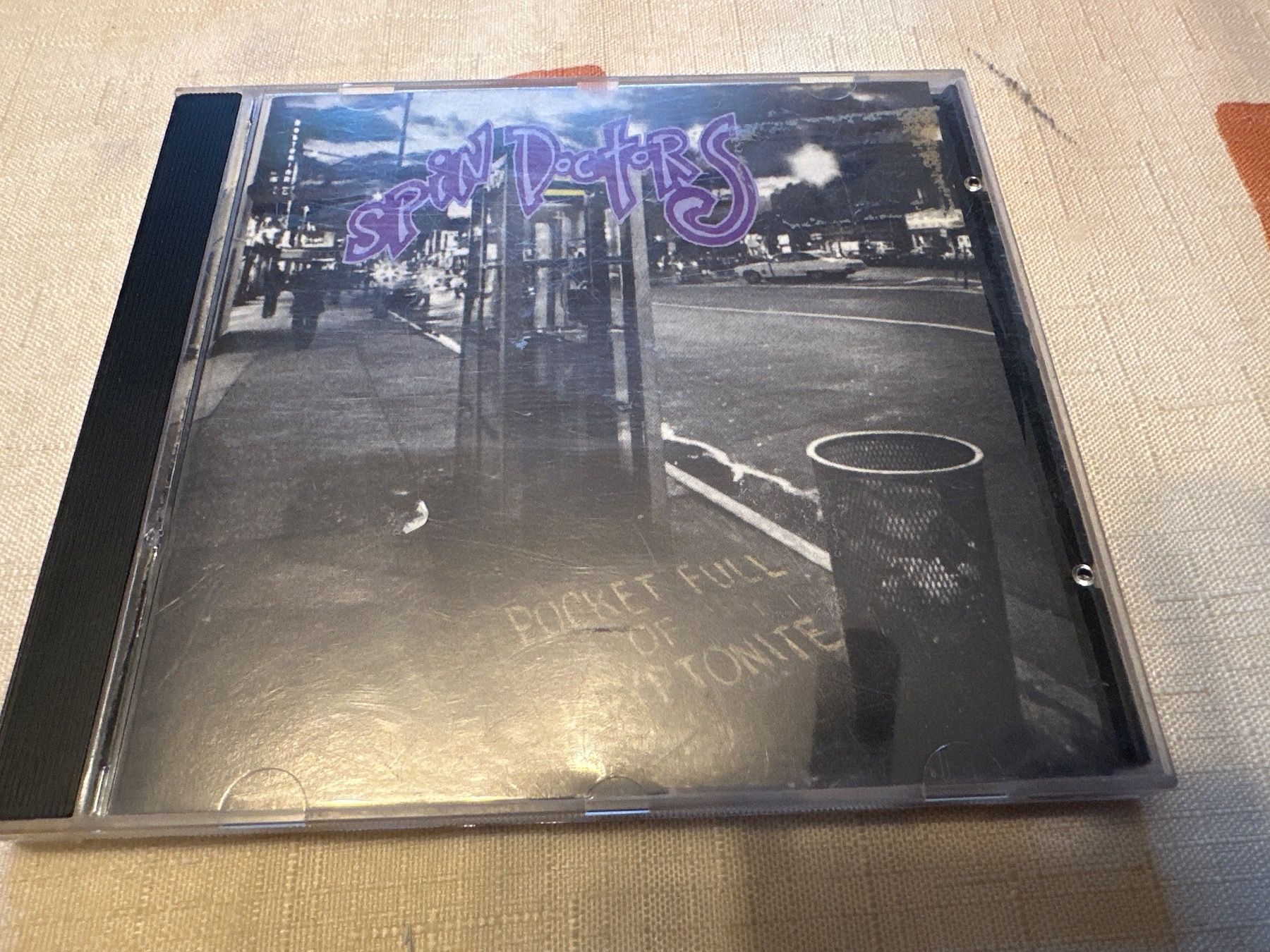 CD: Spin Doctors - Pocket Full of Kryptonite – Usato da Schaffhausen venduto da D-MAC