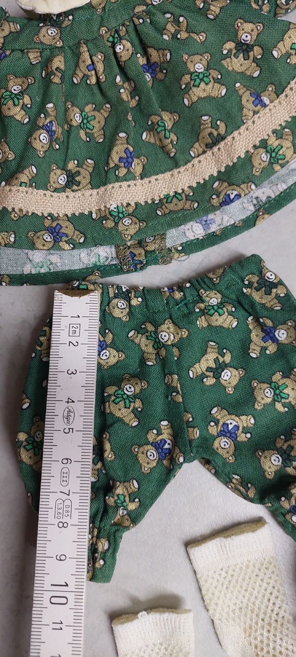 Bambole: Puppenkleider  aus Vitrine – Usato da Muri AG venduto da nindo1 3