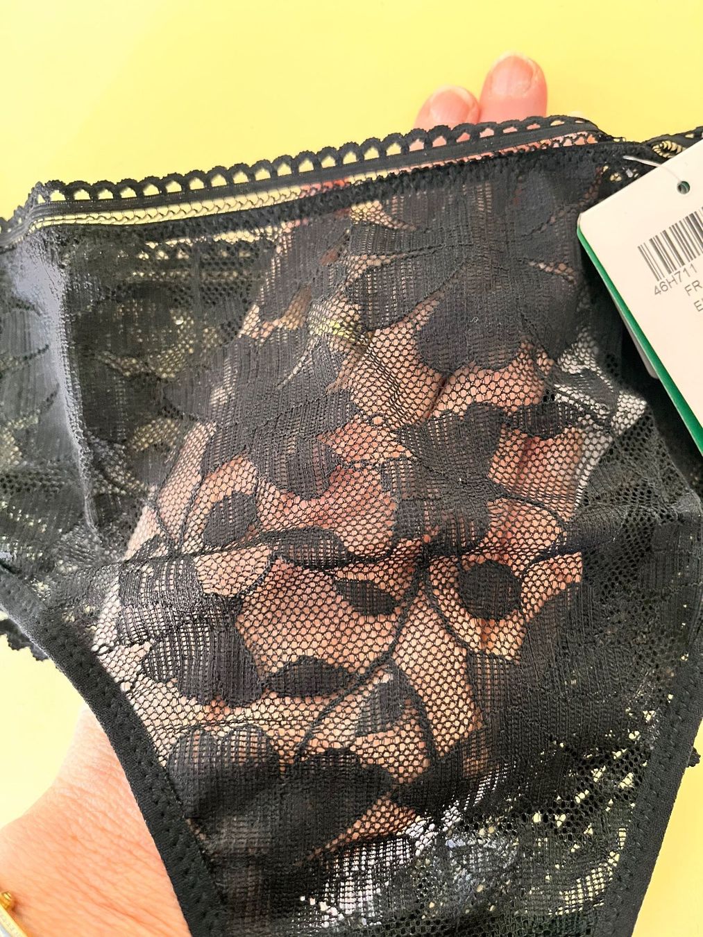 Passionata Altra biancheria intima: String, PASSIONATA, Gr. 42, Schwarz mit Blumenmuster, 3 Stck – Nuovo e nell'imballaggio originale da Rudolfstetten venduto da gst_g7xl 1