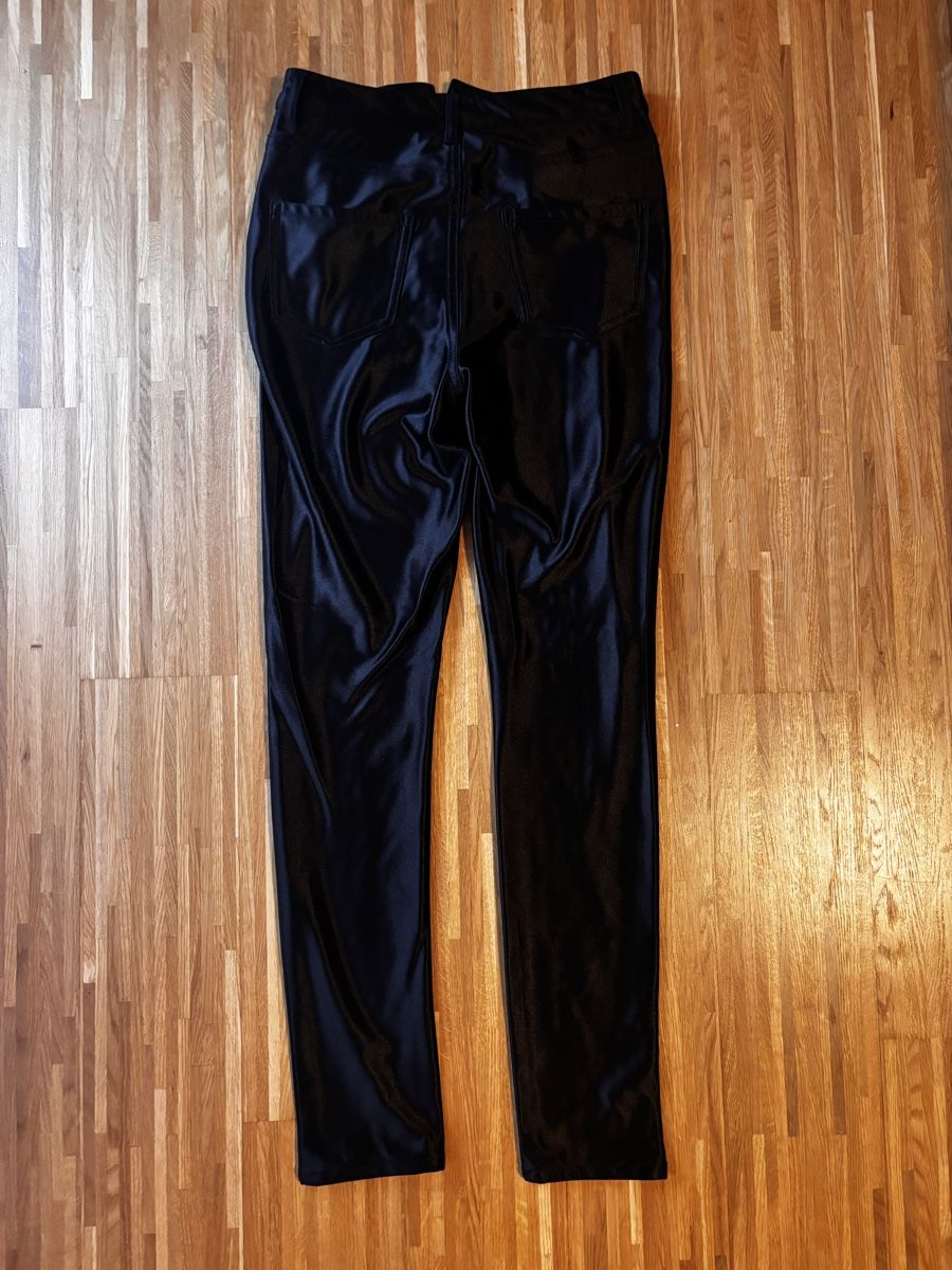 Pieces Hosen: Pieces schwarze glänzende Hose Gr. XS – Gebraucht aus Meierskappel von Mial_2 2
