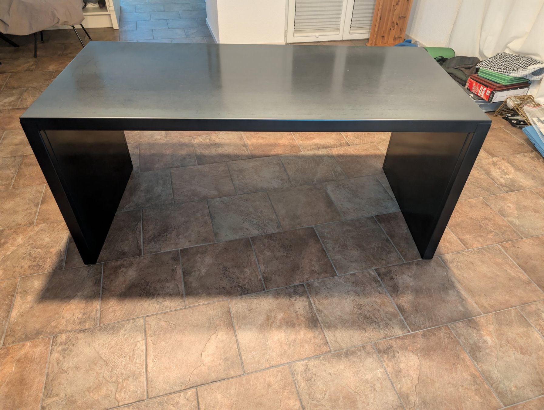 Tische: Zeus Big Irony Desk Tisch – Gebraucht aus Oberhasli von Sepp33 3