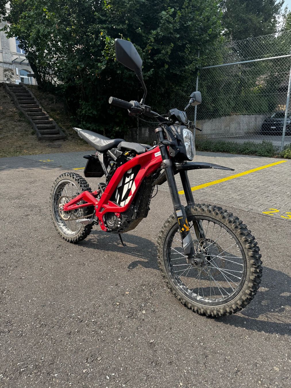 Sur-Ron Enduro: Sur-Ron Light Bee L1e | Strassenzugelassen – Usato da Aarau venduto da acgz 1