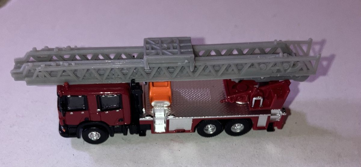 Scania Modellbausätze & Standmodelle: Camion pompier Scania Echelle N – Neu und originalverpackt aus Dompierre VD von immorentes