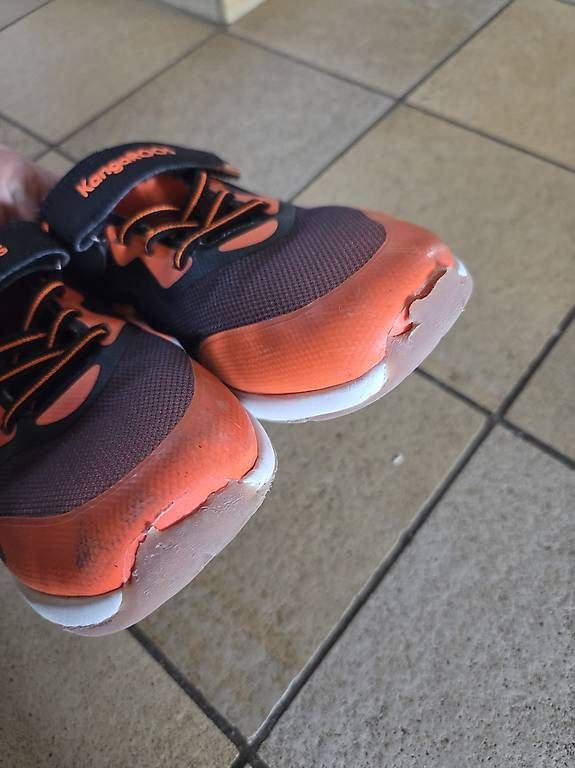 Scarpe per ragazzi: Turnschuhe Kangaroos Grösse 36 – Usato da Leutwil venduto da Nicki85 2