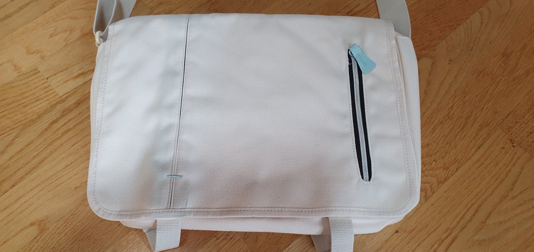 Borse: Laptop / Tablet-Tasche – Nuovo (secondo la descrizione) da Hittnau venduto da Gamoe 1
