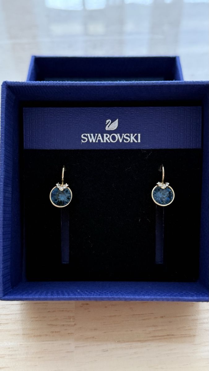 Swarovski Orecchini pendenti & Orecchini a lobo: Swarovski Ohrringe Bella V Drop-Ohrhänger – Nuovo (secondo la descrizione) da St. Gallen venduto da mer_jnb8 1
