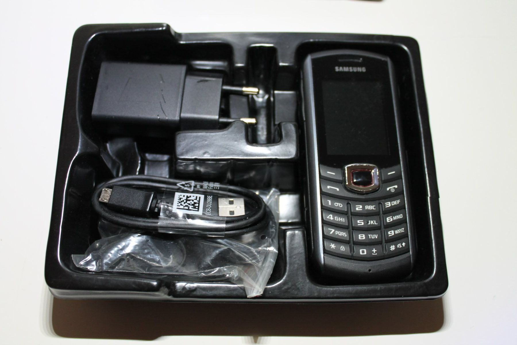 Samsung Telefoni cellulari / Smartphones: Samsung Xcover GT-B2710 Schwarz – Usato da Basel venduto da David25 2