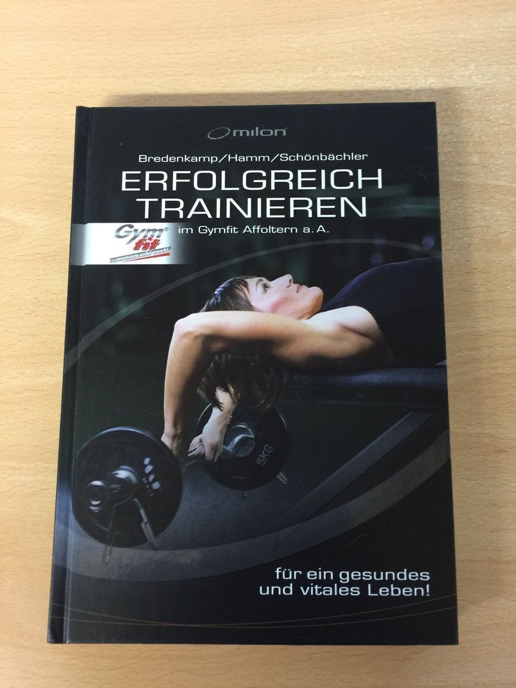 Bücher: Erfolgreich trainieren – Gebraucht aus Glattfelden von cybermaxx