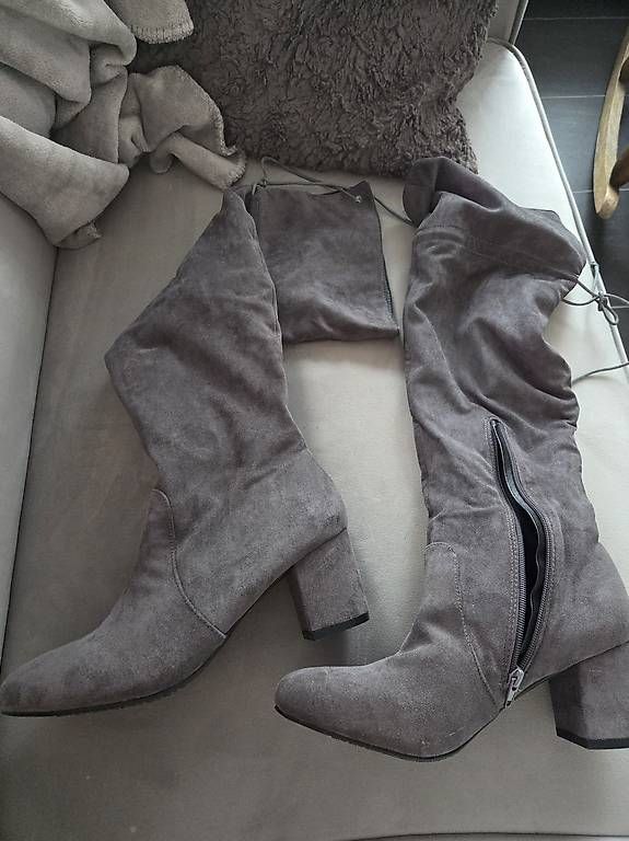Scarpe da donna: Damen Stiefel Gr. 43/44 – Usato da Allschwil venduto da bre_x77l