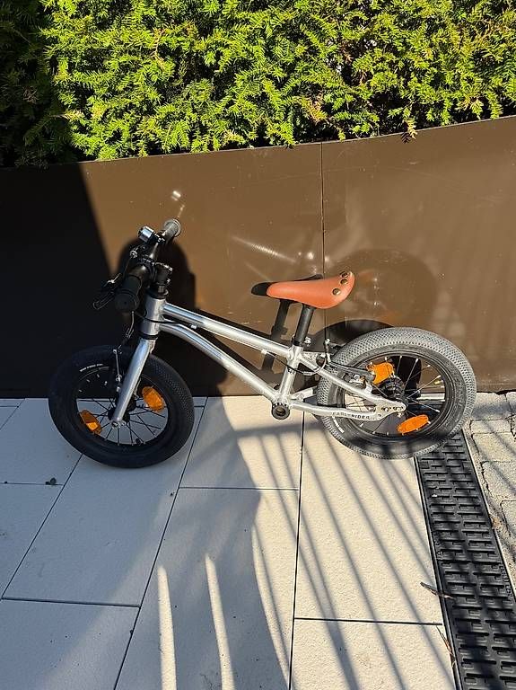 Véhicules pour enfants: Laufrad – D'occasion à Erlenbach ZH par mal_qvk6