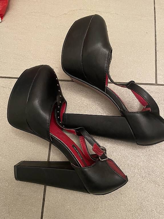 Scarpe da donna: Schuhe Neu 40 – Nuovo e nell'imballaggio originale da Niederhasli venduto da sev_d7hq 1
