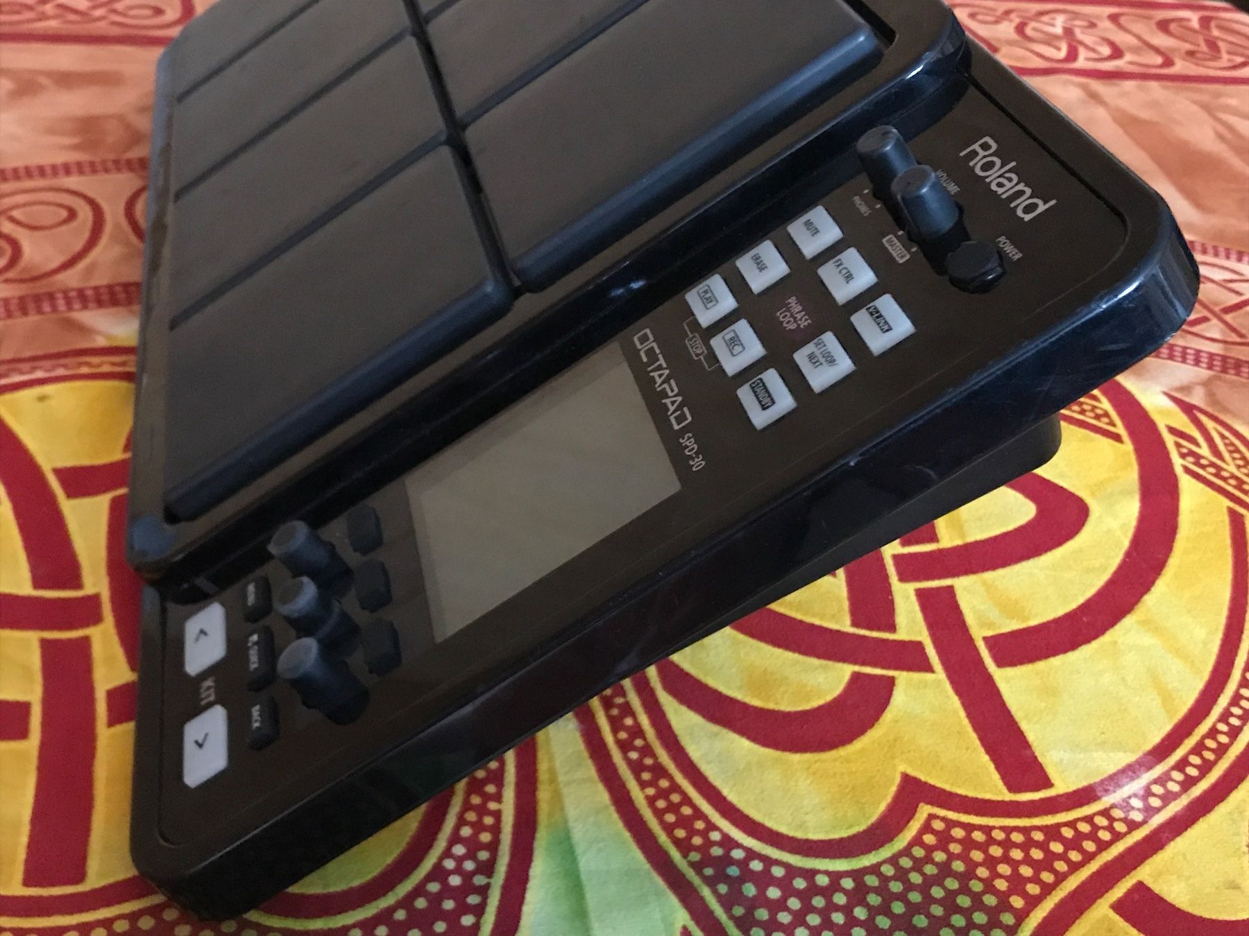 Strumenti musicali: Roland Octapad SPD-30, elektronisches Percussion Pad – Usato da Morschach venduto da burgo007 5