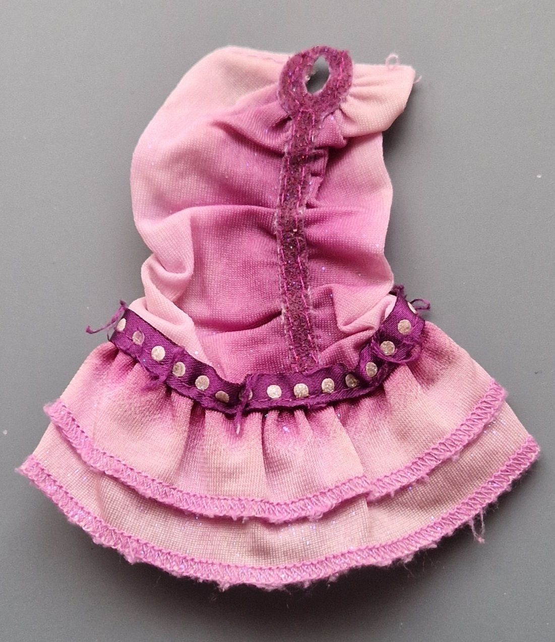 Bambole: Robe pour Barbie – Usato da Couvet venduto da Pioune
