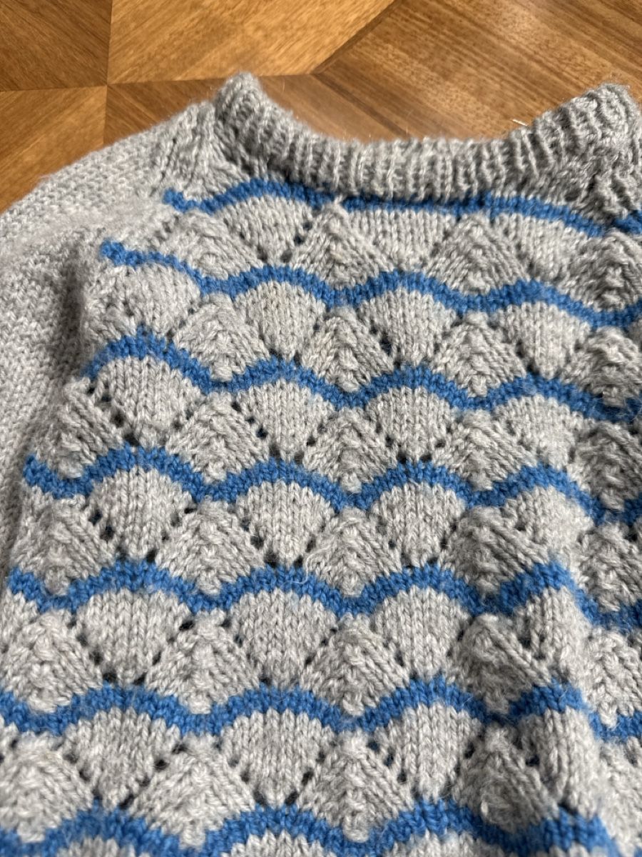 Pullover & Sweatshirts: Kuscheliger Wollpullover, handestrickt, 100%Wolle – Gebraucht aus Frauenfeld von Mirabai 1