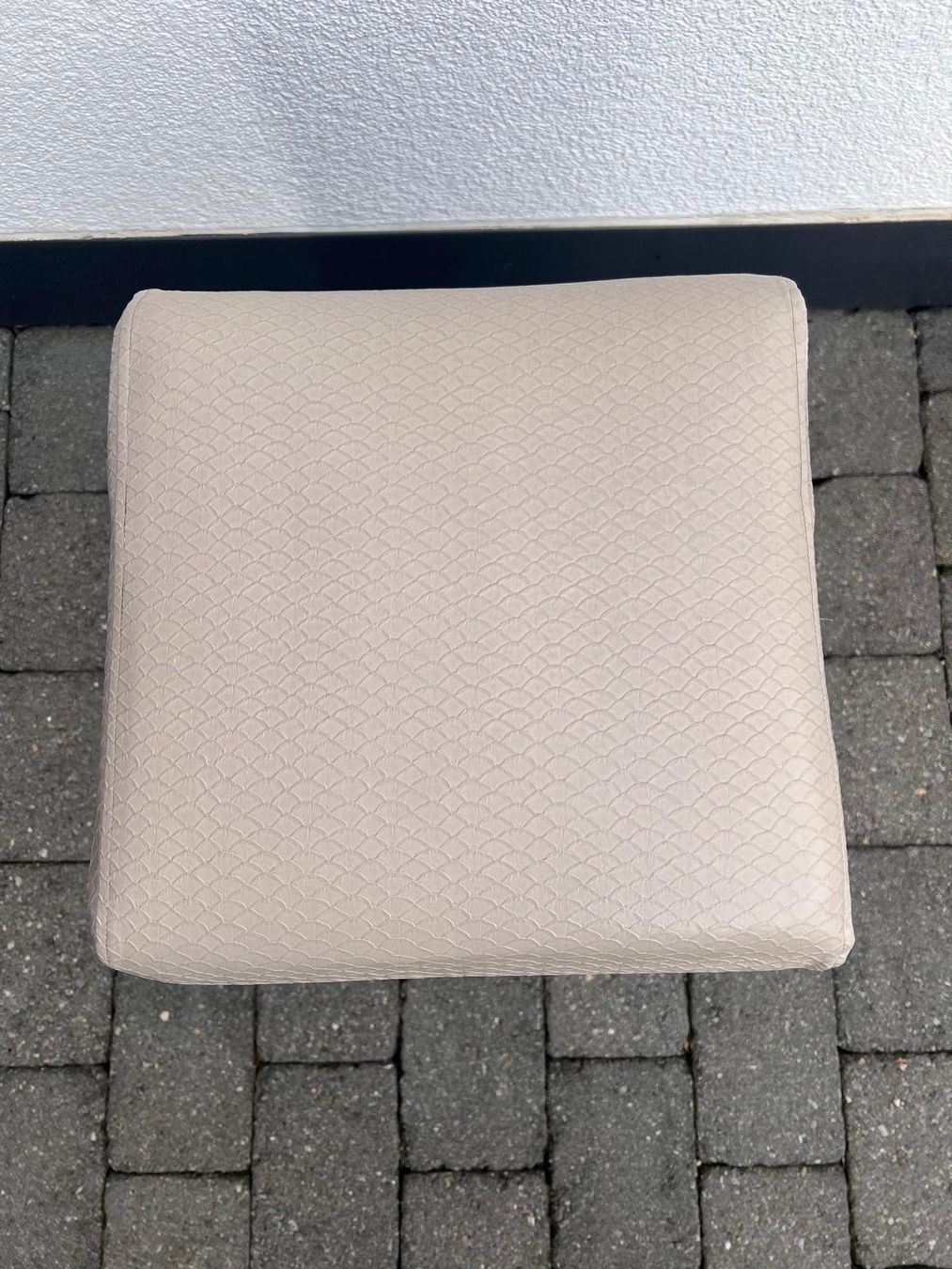 Hocker: Lots de 5 tabouret – Gebraucht aus Delémont von Davidemza 3