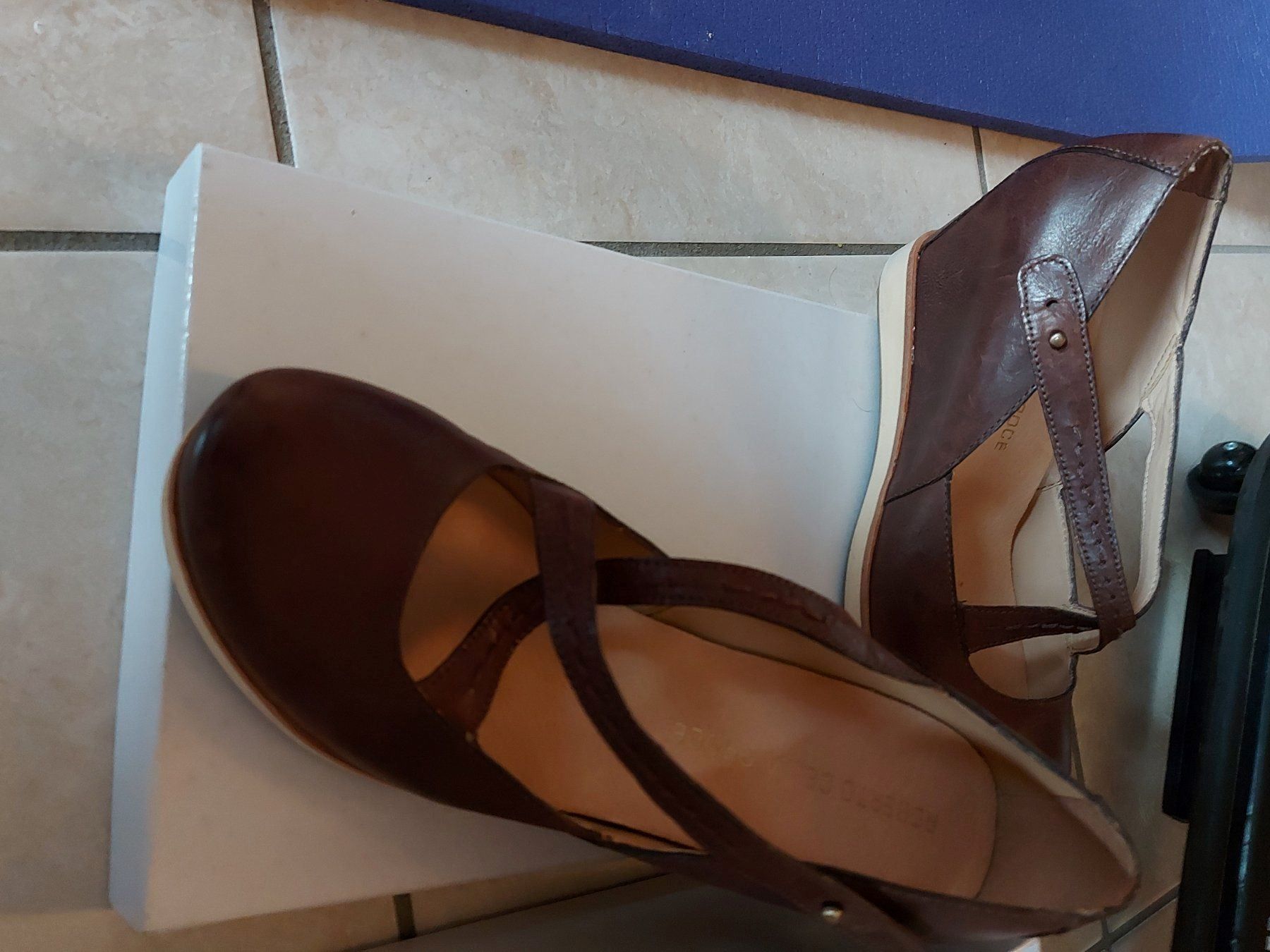 Scarpe da donna: Zeppa 37 pelle marrone  comode e belle – Usato da Coldrerio venduto da Addicted2Art 1