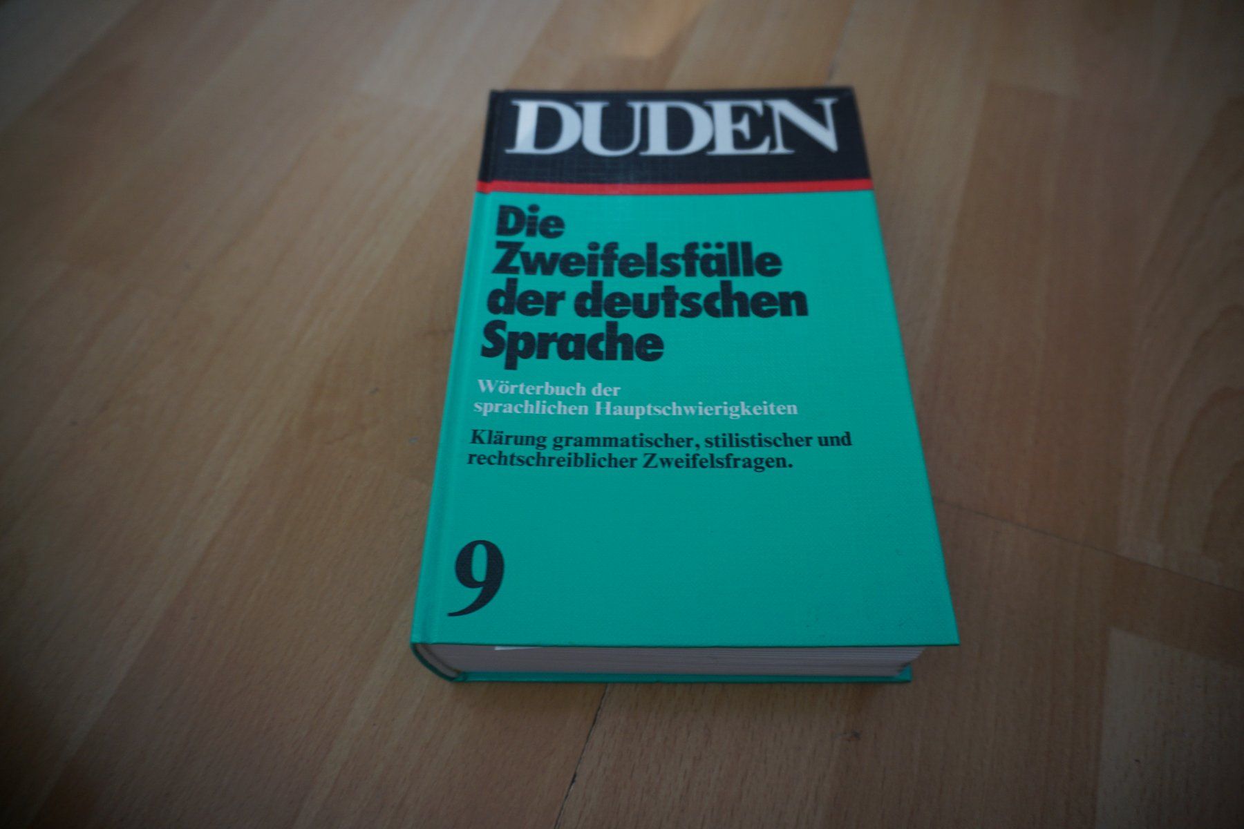 Bücher: Duden Zweifelsfälle der deutschen Sprache – Gebraucht aus Zürich von einalemjena